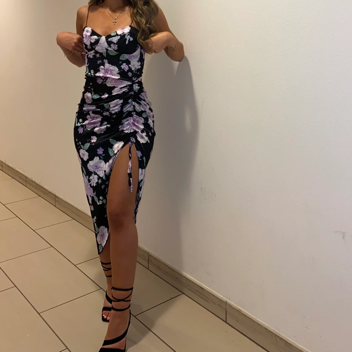 Blommig klänning  - 90