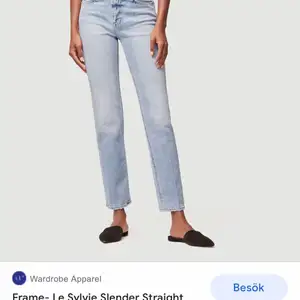Le sylvie slender straight jeans! Säljs pga för små. Nypris ca 3000 kr. Storlek 25