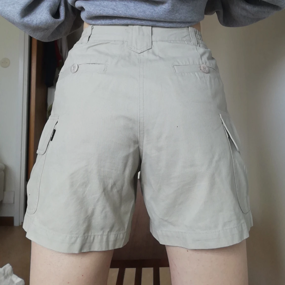 högmidjade cargoshorts - 91