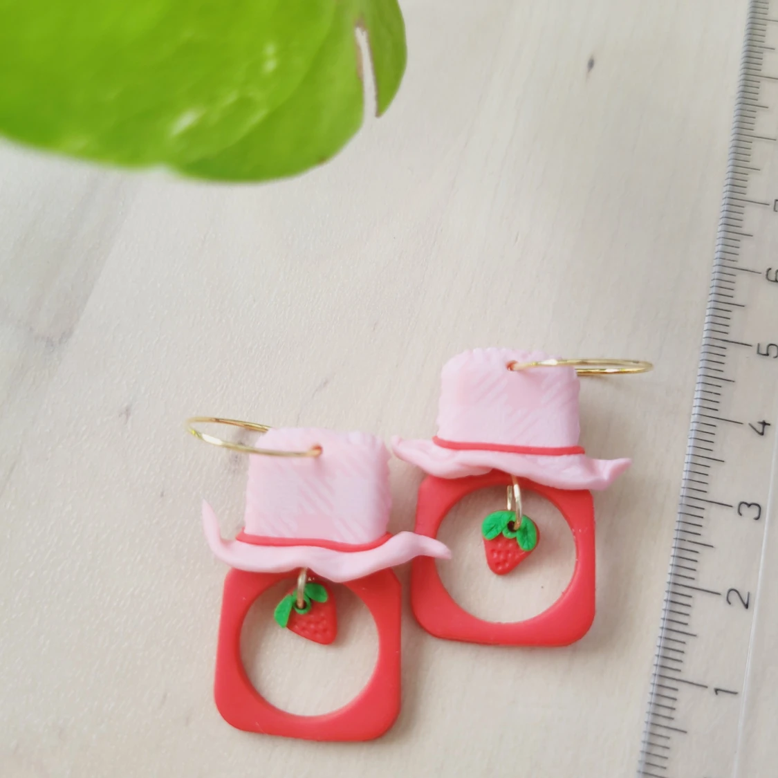 Handgjord, polymerlera örhängen  - 90