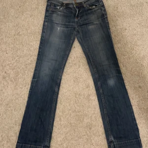 Jeans  - Bootcut jeans i storlek 36, skriv för mer info 💕