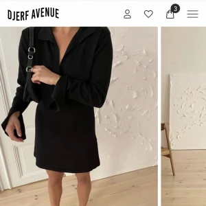 Djerfavenue klänning - Säljer denna perfekta djerfavenue klänning! Säljer på grund av att den inte kommer till användning… ordinarie pris 1499. Endast använd 2 ggr💖 köparen står för frakten