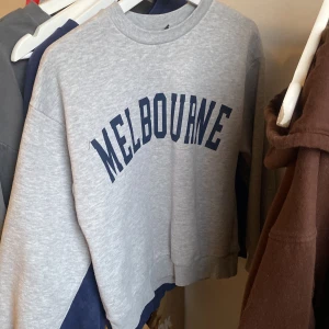 Sweatshirt  - Sweatshirt från Gina tricot sl XXS 