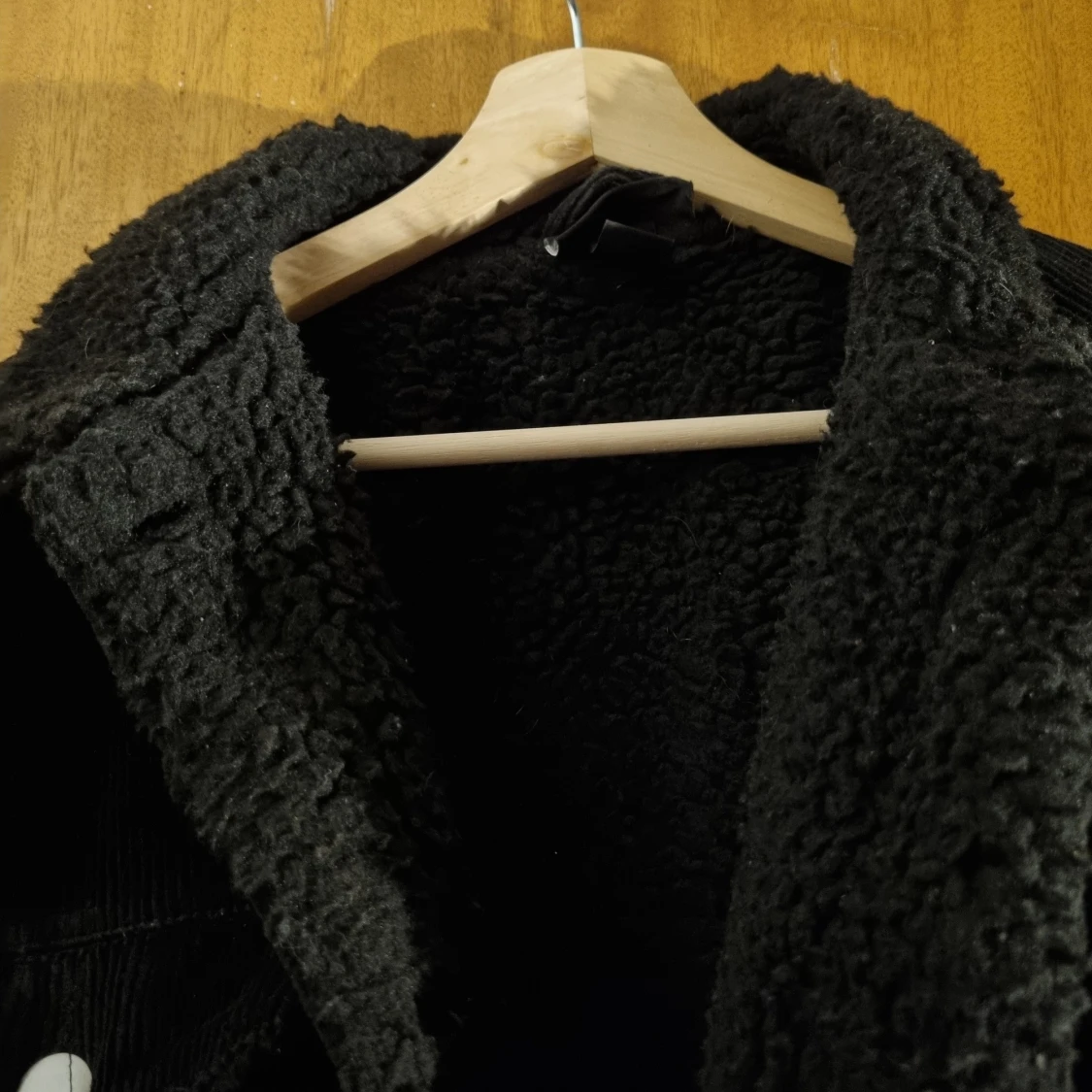 Monki fodrad manchesterjacka storlek M - 91