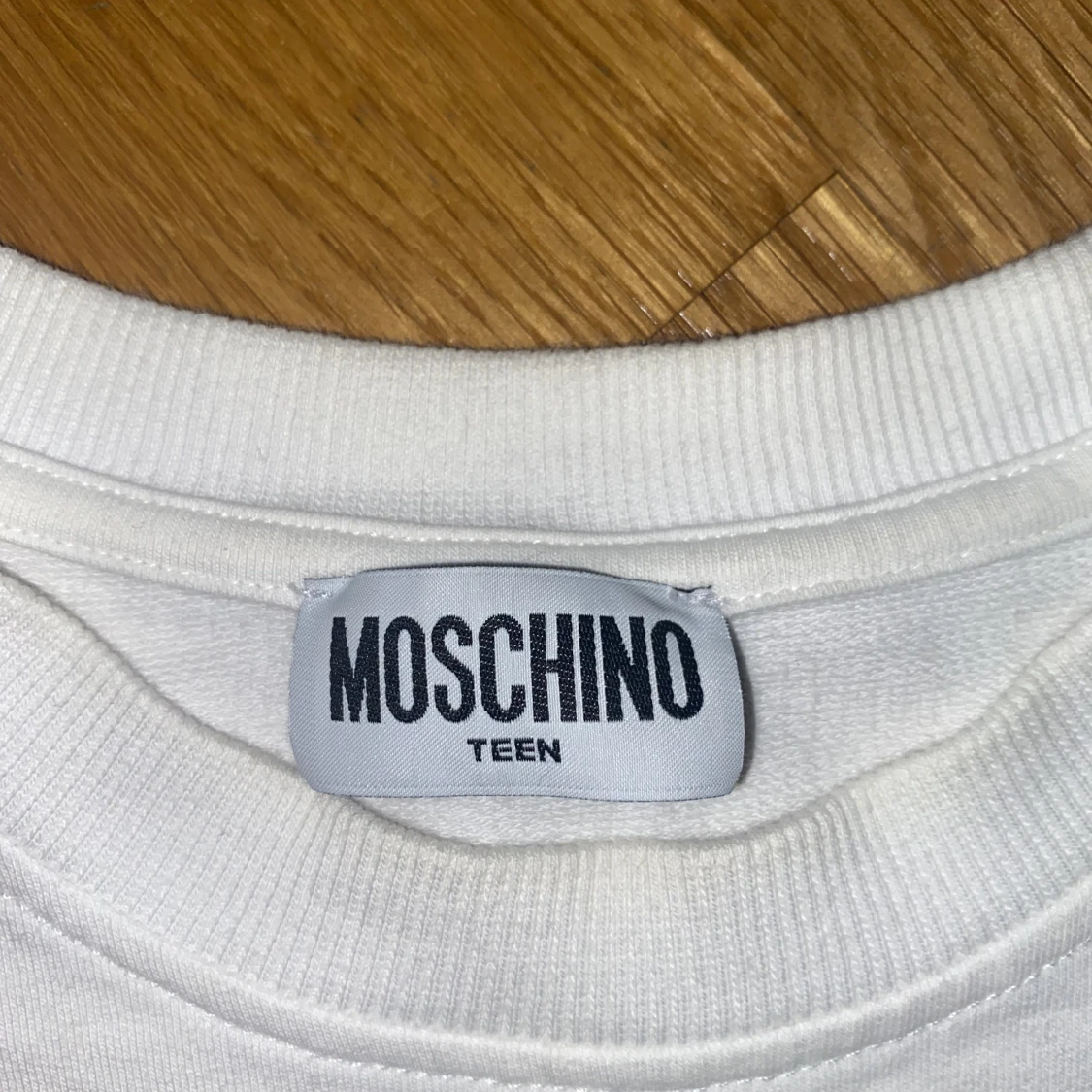Moschino tröja - 90