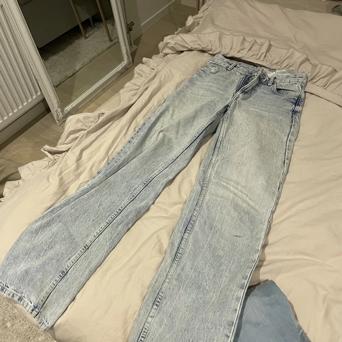 Ljusblå jeans från Bershka - 90