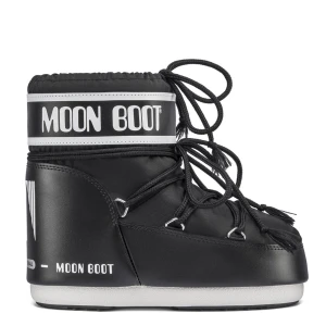 Moon boots säljes  - Säljer mina nästan helt nya moon boots då dom tyvär ej kommer till användning. Egna bilder kan tas om någon visar intresse. Ny pris 1500 kr