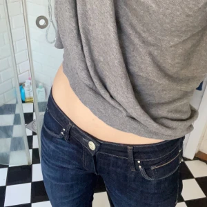 mavi jeans - Säljer mina maui jeans eftersom jag inte gillar bootcut jeans. Jag har vanligtvis 38 och 36 i jeans. Skriv för fler bilder! (Pris kan diskuteras om så är fallet)🥰 knappt använda!