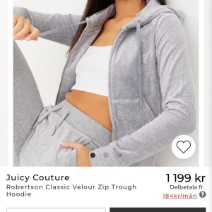 Juicy couture tröja  - Fin juicy tröja bara använda 3 gånger säljer för den nästan aldrig kommit till användning 