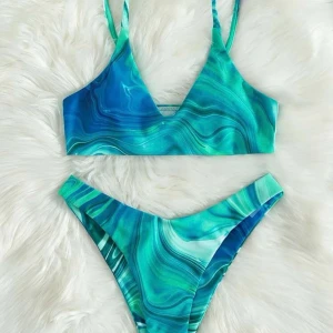 Blå bikini - Blå superfin bikini💙självklart oanvänd , strl S | Köparen står för frakten 🤍 | Paketpris vid köp av fler plagg | Allt säljs i befintligt skick