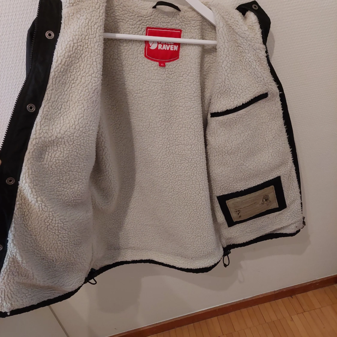 Svart Fjällräven jacka  - 91