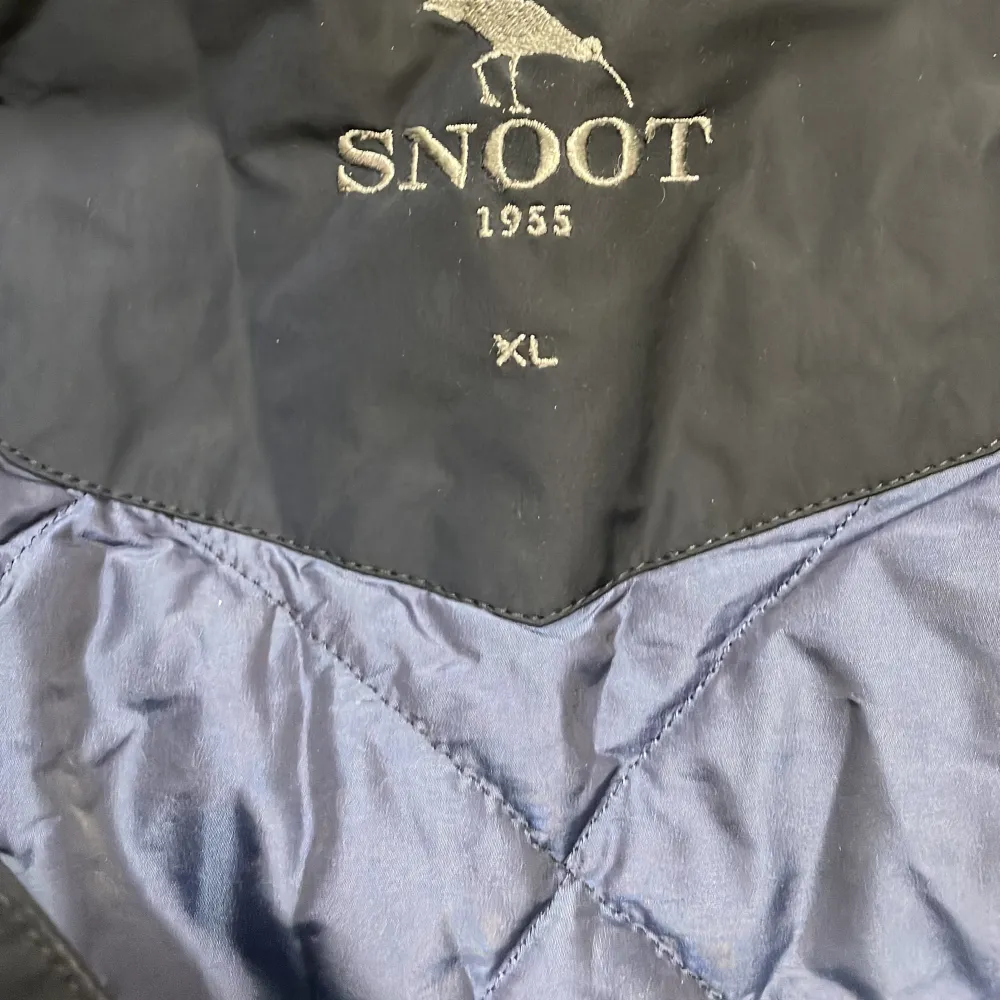 Knappt använd jacka från Snoot. Storlek XL . Jackor.