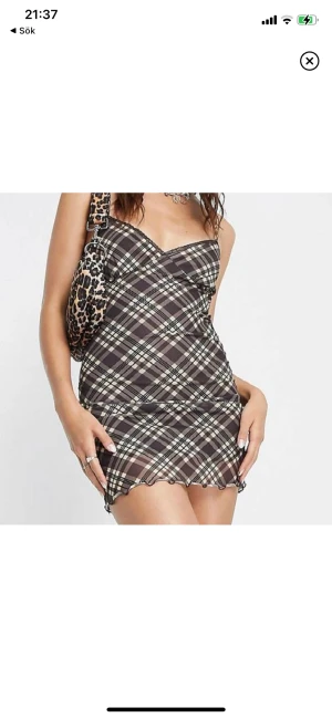 Rutig klänning  - Rutig klänning från Reclaimed Vintage:) Endast testad