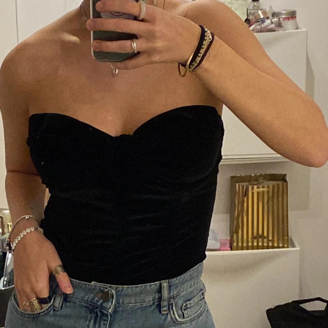 Svart sammetskorsett!