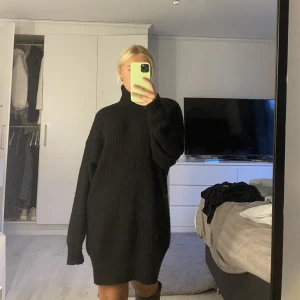 Klänning - Stickad klänning från missguided, storlek 34/36. ❤️