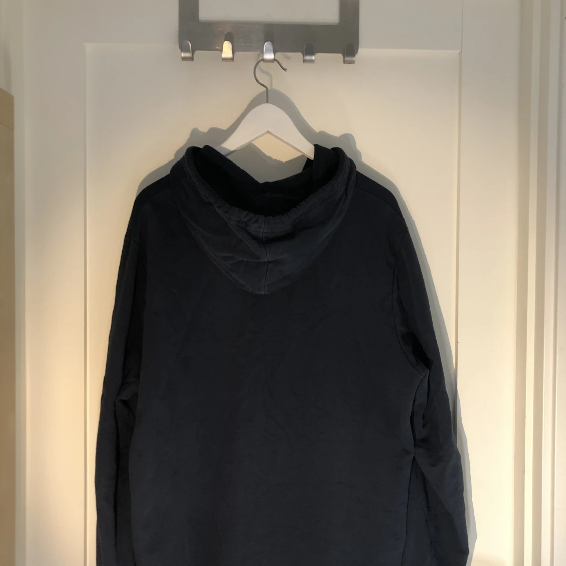 Levis hoodie i oanvänt skick - 90