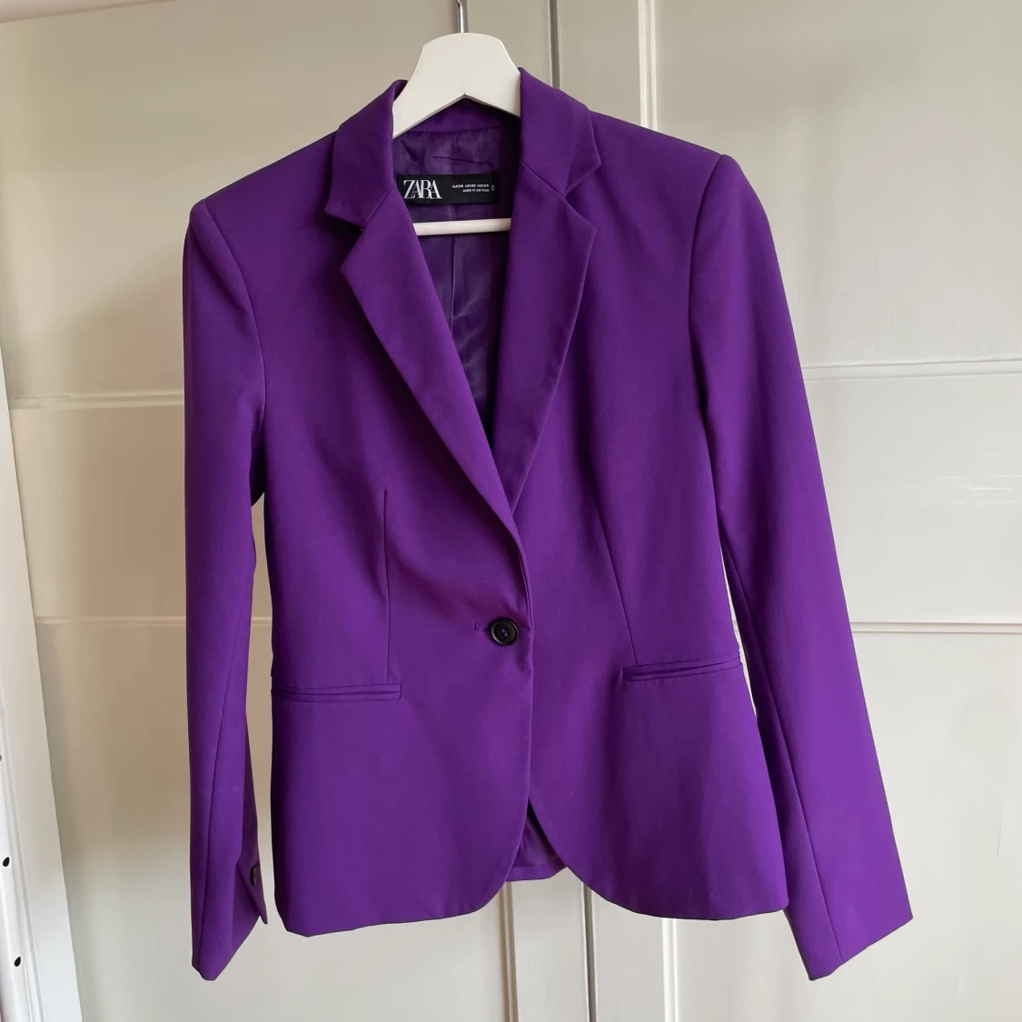 Lila kavaj från Zara