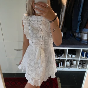 Klänning - Endast använd en gång!! Superfin❤️