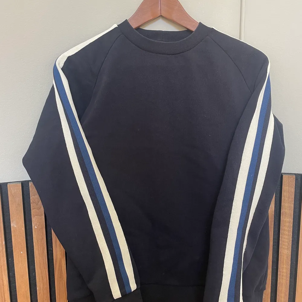 Sandro Man Striped Navy Sweater S Size S Good condition Last pic for fit. Tröjor & Koftor.