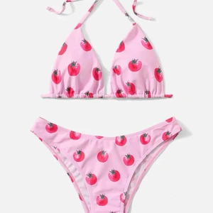 Bikini från SHEIN - Bikini från SHEIN med mönster av tomater. Helt ny i förpackning. Storlek L, men är lite mindre och passar en M/L.