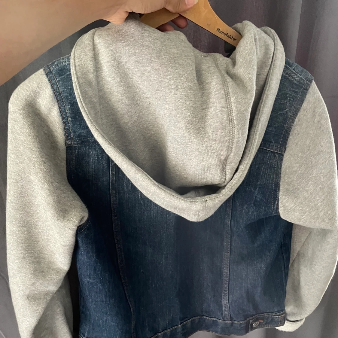 Jeans/hoodie jacka - 90