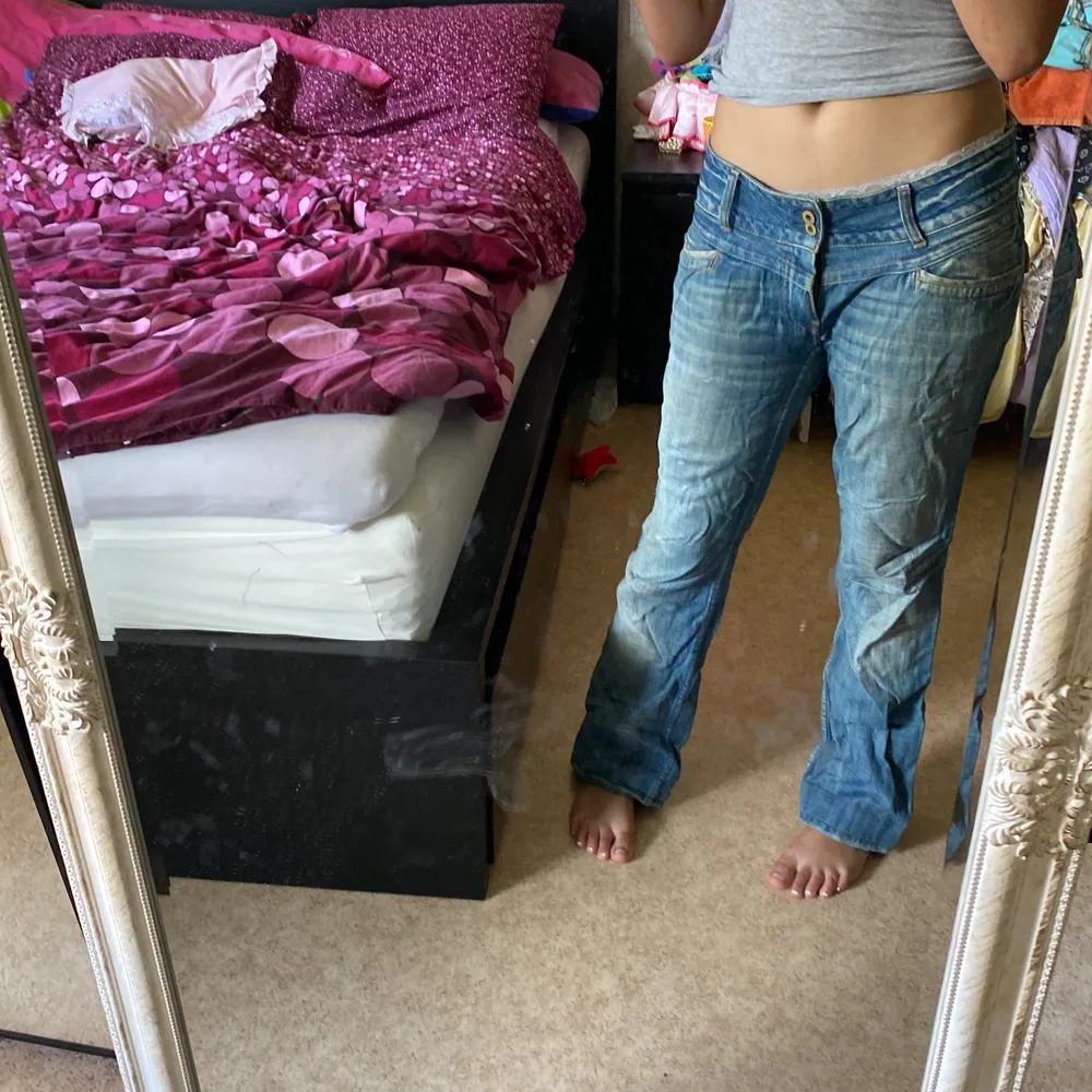 Ett år superfina jeans . Jeans & Byxor.