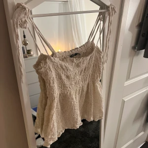 Beige topp - Jättefin sommartopp!! 