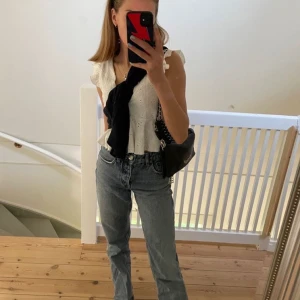 Linnetopp - Säljer denna extremt gulliga toppen som jag köpte för länge sen från zara då den tyvärr är den lite för liten❤️