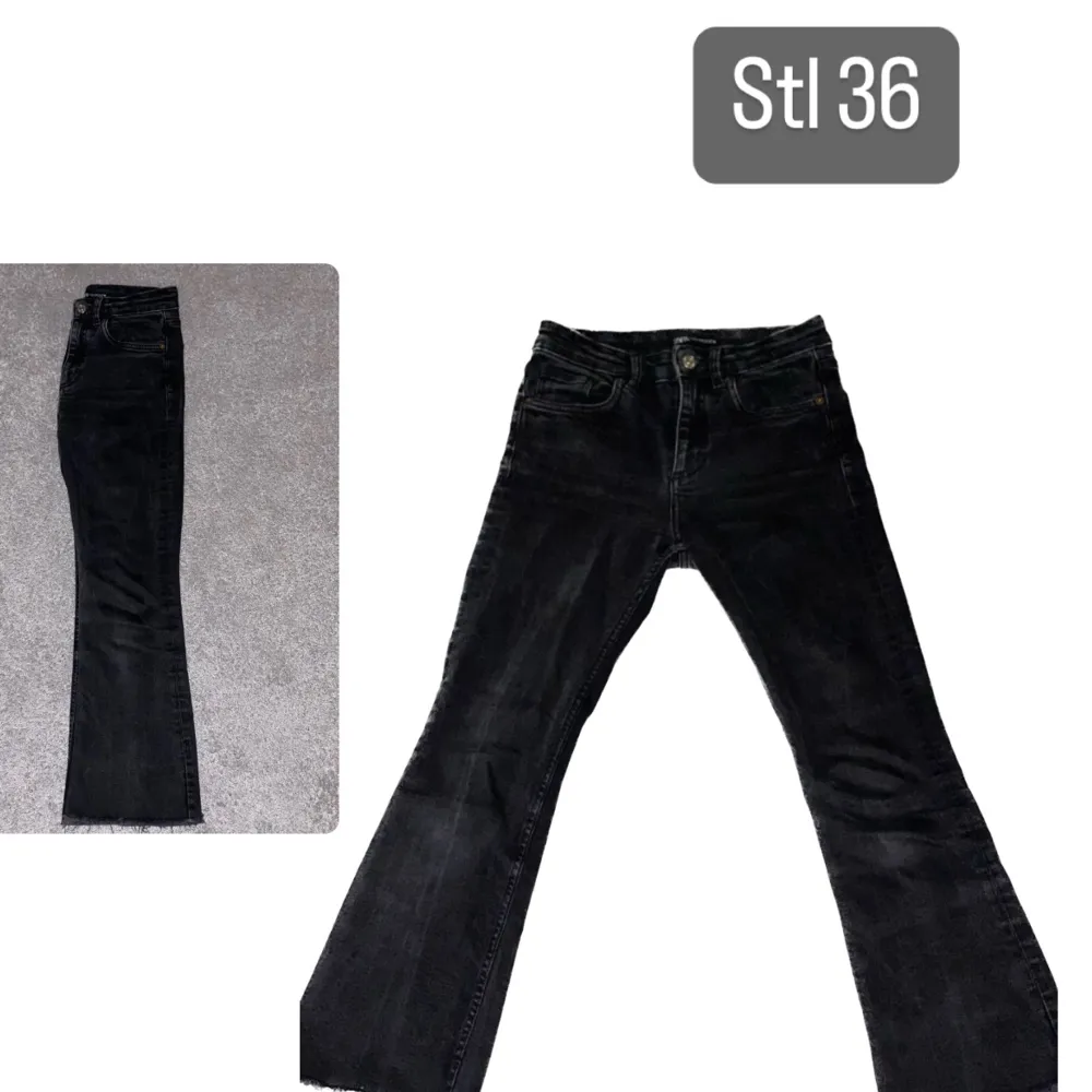 🦋 Svart bootcut jeans 🦋 Köpta från Zara 🦋 Stl 36 🦋 Low-waist 🦋 Pris 100kr. Jeans & Byxor.
