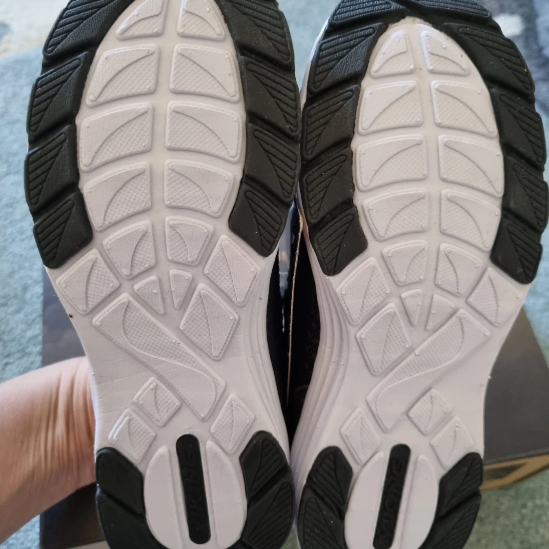 Viking sneakers strl. 31 - 90