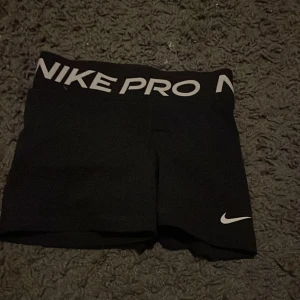 Nike shorts - Ett par Nike shorts jag köpte på stadium i sommras men de kom aldrig till andvändning.