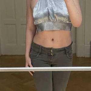 Top - Ljusblå top från bikbok💙 Asfin med jättefint mönster men lite out of my comfort zone. Använd ca 3 gånger❣️