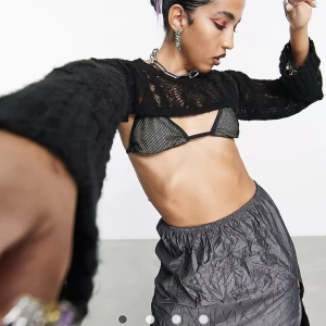 Svart bolero  - Svart bolero 