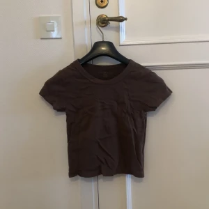 Brandy tshirt  - Brun tshirt i fint skick!