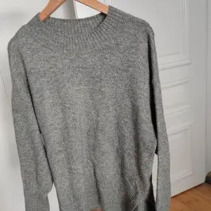 Grey sweater 