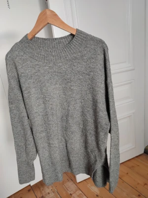 Soft sweater  - Grey sweater 
