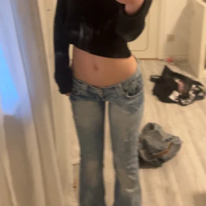 Lågmidjade jeans  - Det här är riktiga Lågmidjade jeans från usa😘
