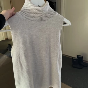 Zara topp - Strl XS 💓 Använd 2 ggr