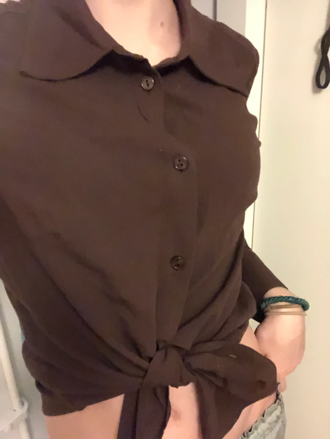 Mörkbrun mjuk skjorta aldrig använd  - 90