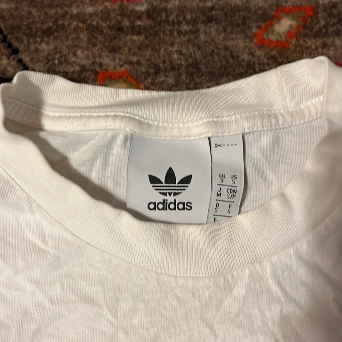 Adidas T-shirt - 91