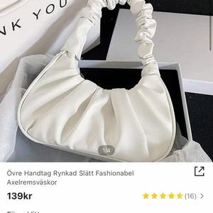 ❤️❤️ - Väska från SHEIN anndvänd Sirka 1-2 gånger nytt pris139 
