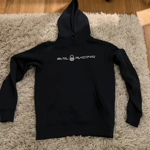 Sail Racing Hoodie - Aldrig användt pga inte gillar den. 