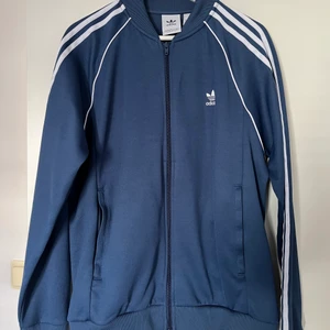 Adidas, Nike, Lacoste - 200kr/st, PM för mer info