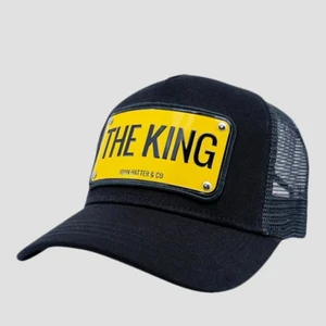 SÖKER "THE KING" - Tjenare. Söker John Hatter keps, THE KING. Hör av er om ni har en och kan tänka er o sälja den.   Mvh Jonas 
