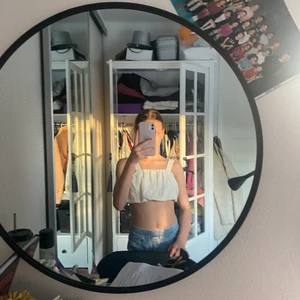 ZARA - En kräm vit top, aldrig använd så bra skick