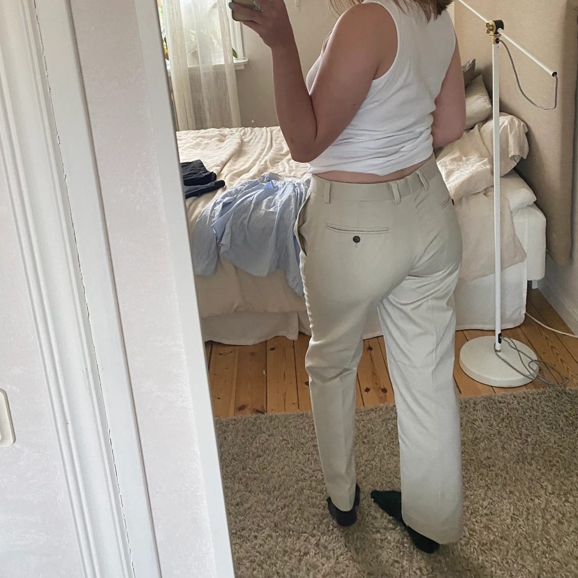 Lågmidjade kostymbyxor beiga  - 90