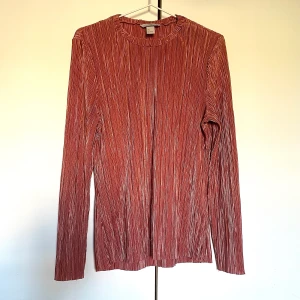 Roseguld topp - Roseguld topp 💕 Storlek L men kan ocå passa som M 💕