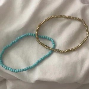 Beads armband  - En för 12kr. Båda för 24kr. Kan fraktas<3 Kom DM för fler frågor! 