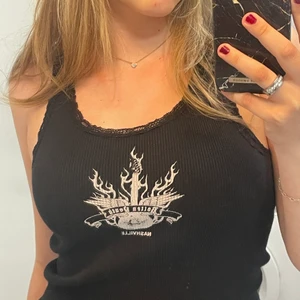 Brandy linne - Linne från brandy Melville, nyskick endast använd ett fåtal ggr! Bara att be om fler bilder