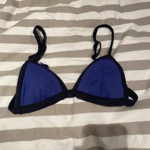Bikini överdel  - En nästan oanvänd bikini överdel ❣️